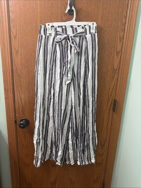 Simplee Apparel White & Navy Vertical Stripe Wide Leg Pants with Tie Waist